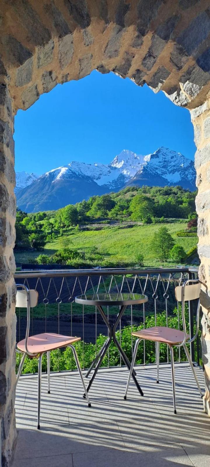 Aosta Stunning Panoramic Views From Modern Two Bedroom Apartment المظهر الخارجي الصورة